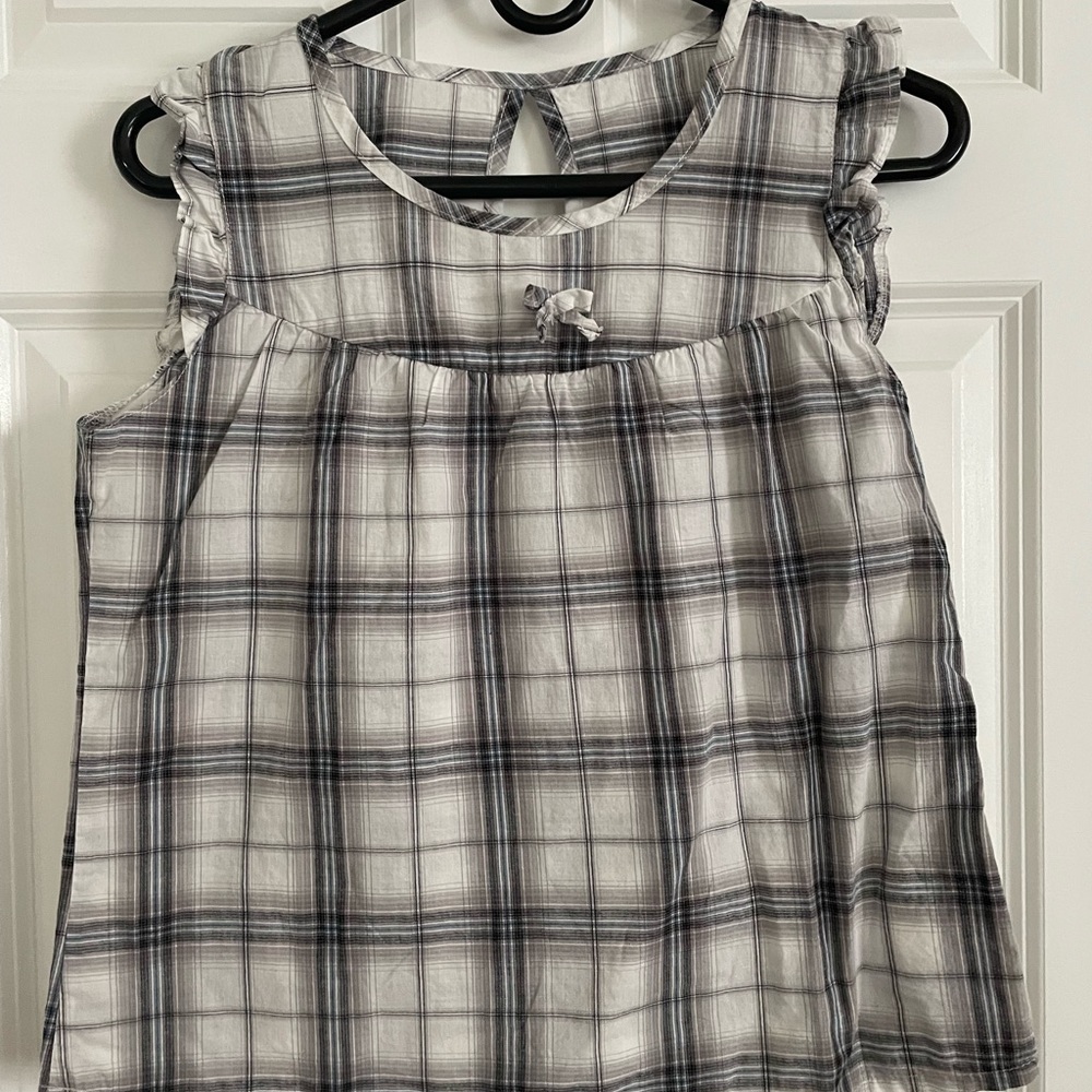 Blouse Womens Size Small Gray & White Striped Sleeveless Shirt